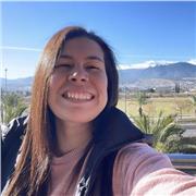 Nativa en Portugués de Brasil. Poseo diploma avanzado de Español.